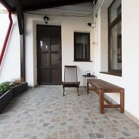 Apartment Gorgeous Flat With Patio And Mountain Views *