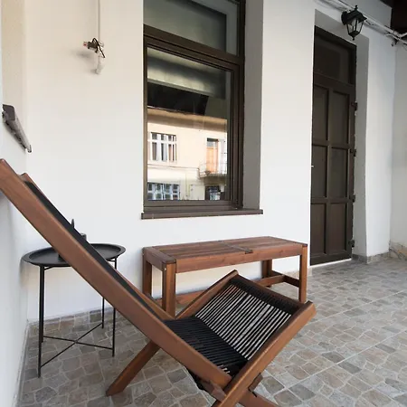 Apartment Gorgeous Flat With Patio And Mountain Views *