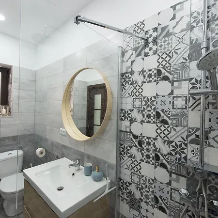 Appartamento Gorgeous Flat With Patio And Mountain Views