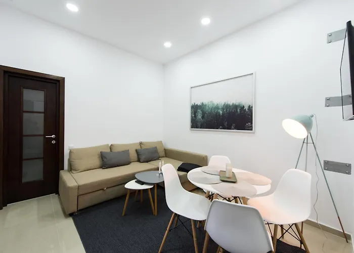 Apartment Gorgeous Flat With Patio And Mountain Views Brasov